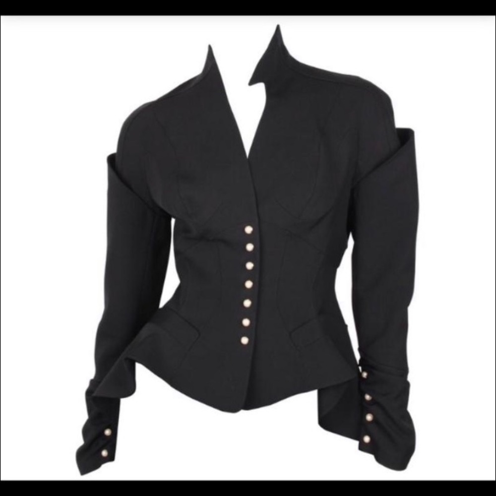 WANTED ISO , this Thierry Mugler blazer jacket